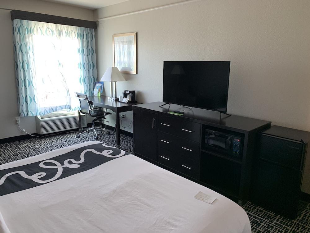 Hotel La Quinta By Wyndham North 3*