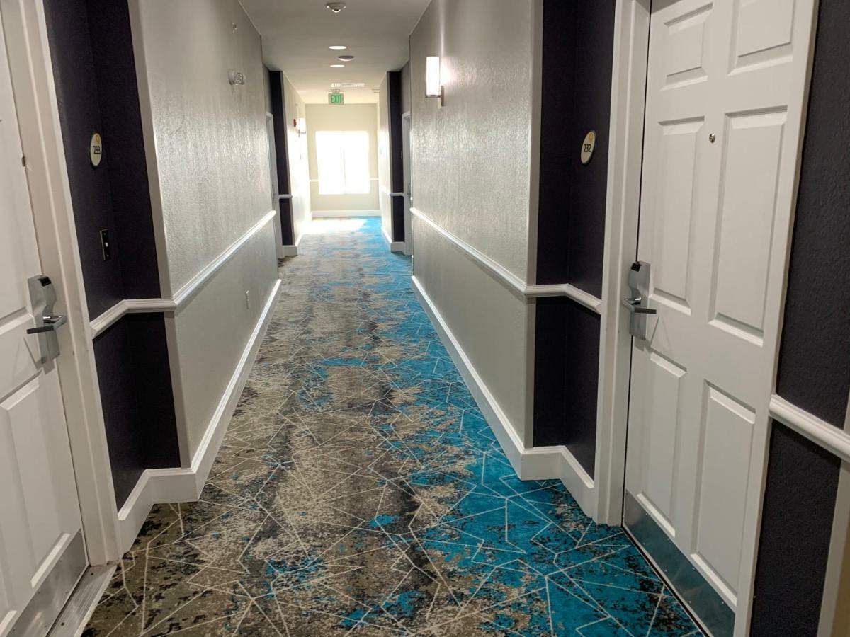 La Quinta By Wyndham North